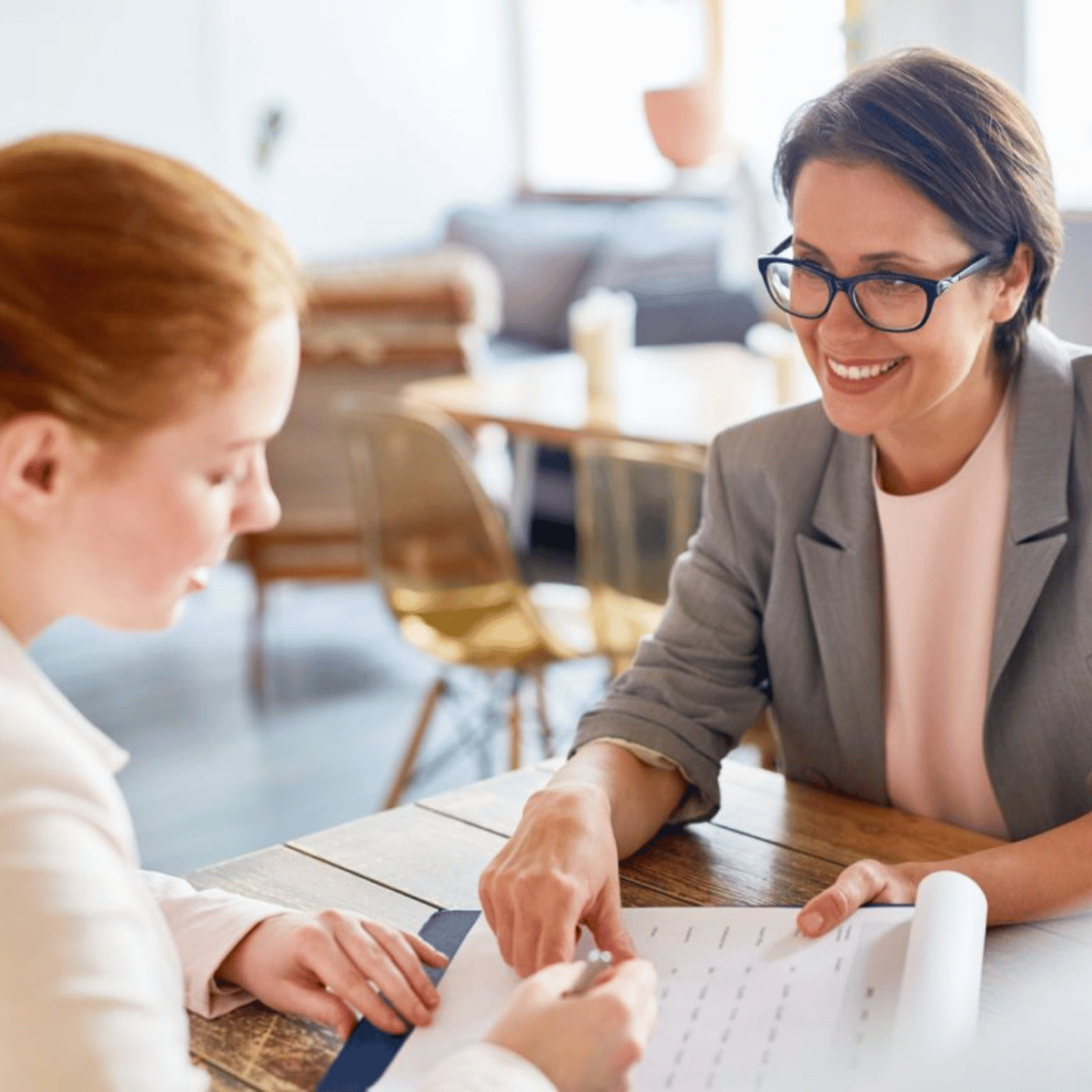 Consultoría profesional en oficina